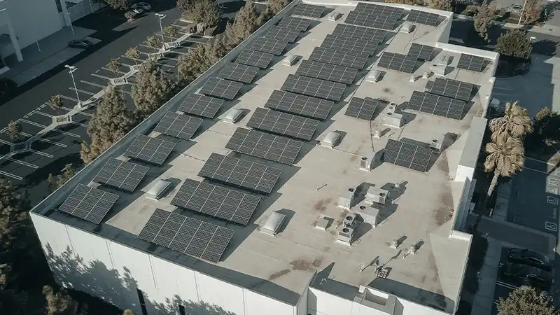 Solar photovoltaic panel